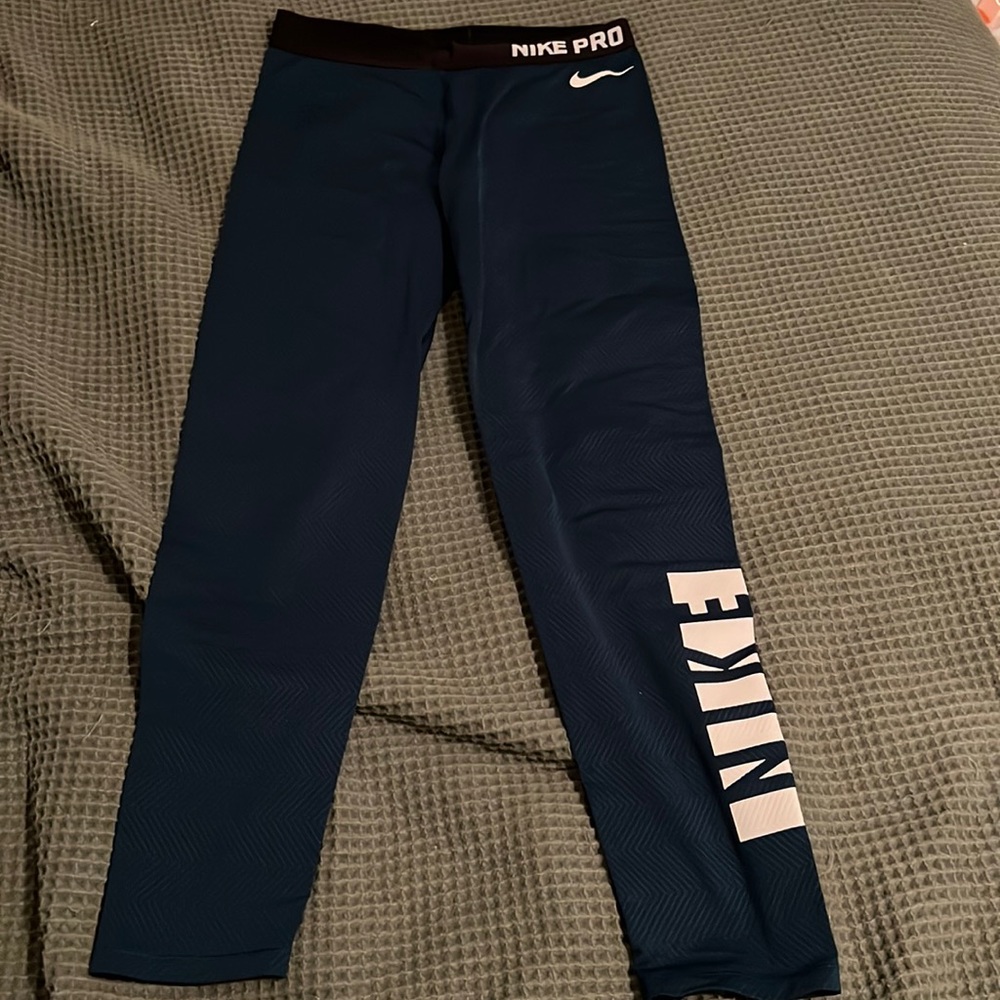 Nike pro dri fit leggings